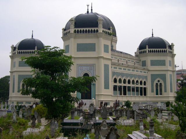 Indonesia Great Mosque in Medan.jpg